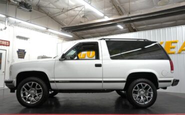 GMC-Yukon-1995-SUV-5
