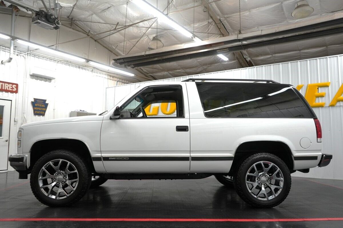 GMC-Yukon-1995-SUV-5