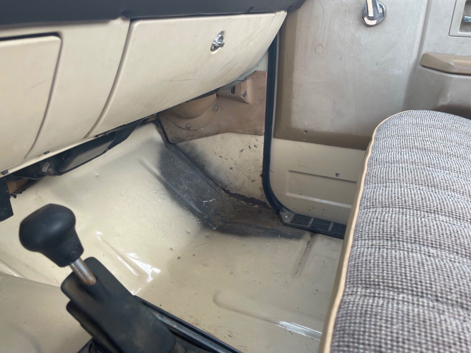 GMC-sierra-classic-2500-1987-14