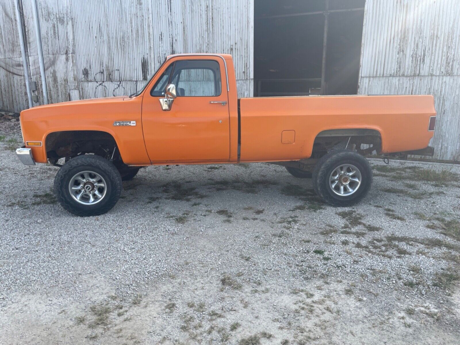 GMC-sierra-classic-2500-1987-7
