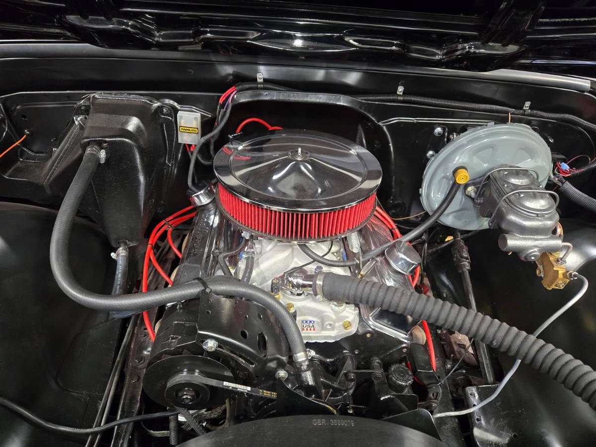 Gmc-1968-red-5