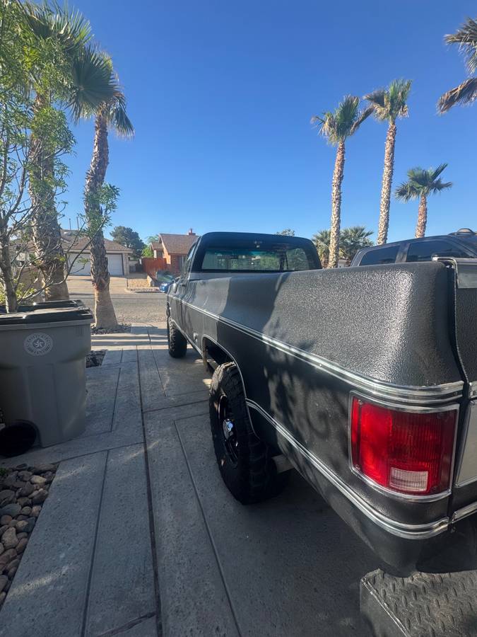 Gmc-1973-black-6