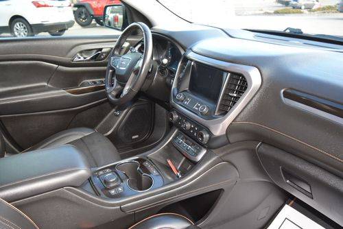 Gmc-Acadia-at4-2021-grey-10