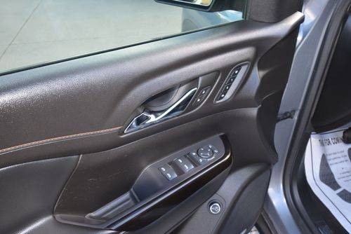 Gmc-Acadia-at4-2021-grey-7