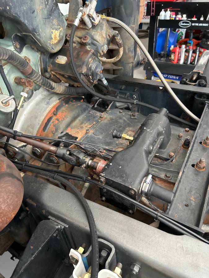 Gmc-Astro-95-diesel-1979-blue-11