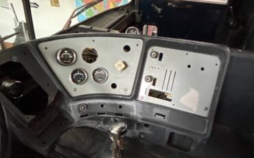 Gmc-Astro-95-diesel-1979-blue-12