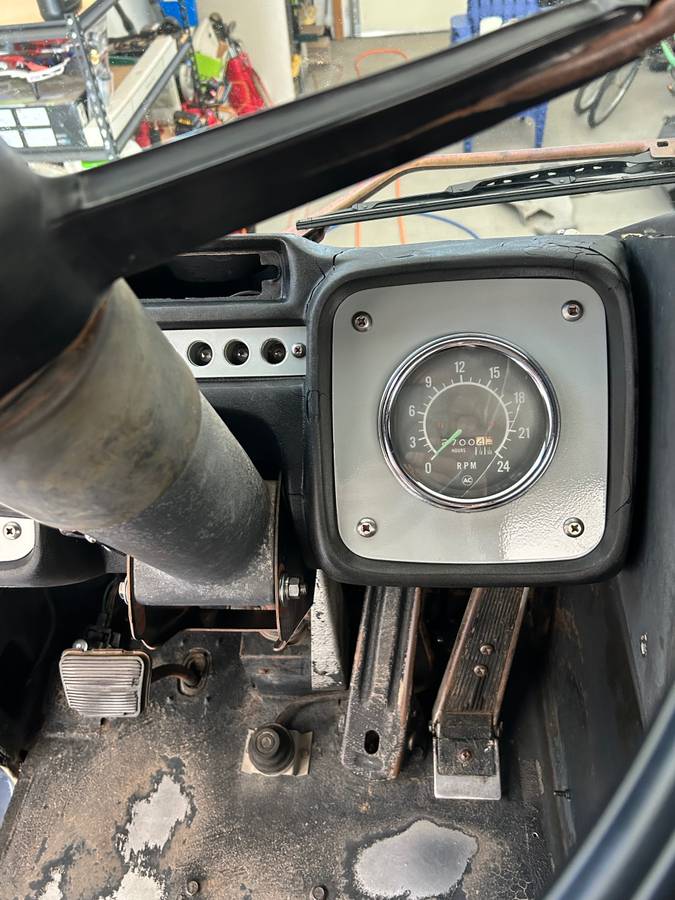 Gmc-Astro-95-diesel-1979-blue-9