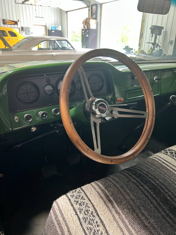 Gmc-C10-fleetside-1965-green-6