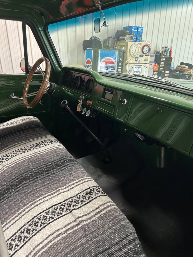 Gmc-C10-fleetside-1965-green-8