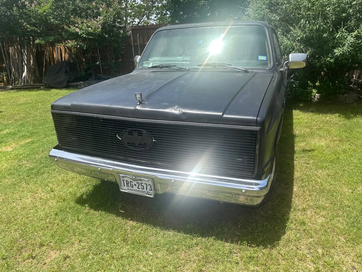 Gmc-Ck-pickup-12-ton-nominalmc-1986-black-2