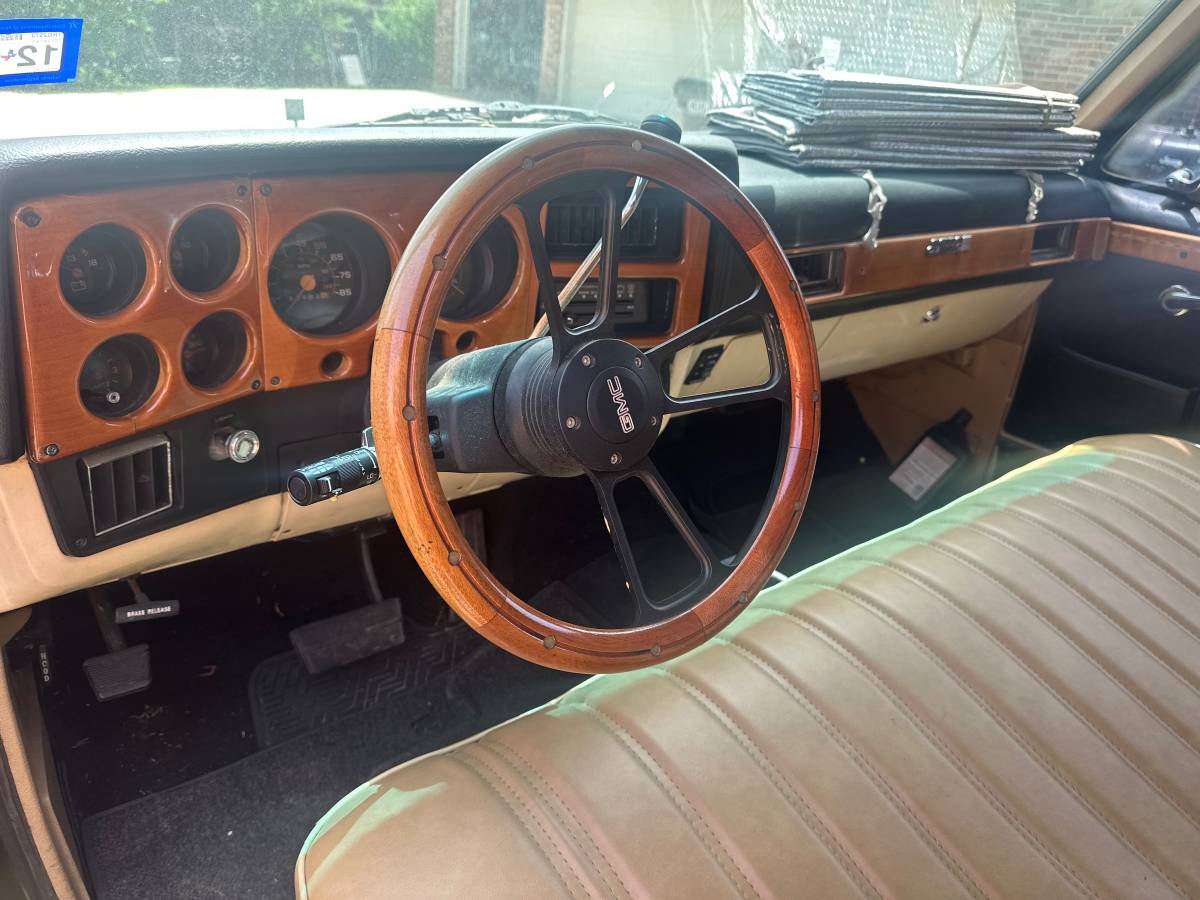 Gmc-Ck-pickup-12-ton-nominalmc-1986-black-3