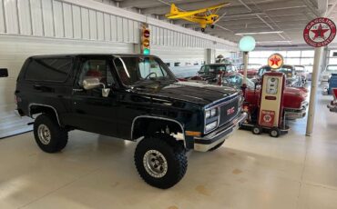 Gmc-Jimmy-12-ton-nominal-1988-black