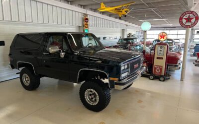 Gmc Jimmy 1/2 ton nominal  1988 black