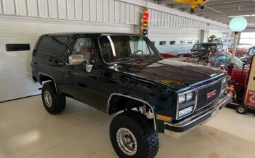Gmc-Jimmy-12-ton-nominal-1988-black-5