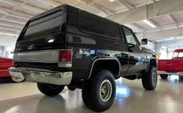 Gmc-Jimmy-12-ton-nominal-1988-black-6