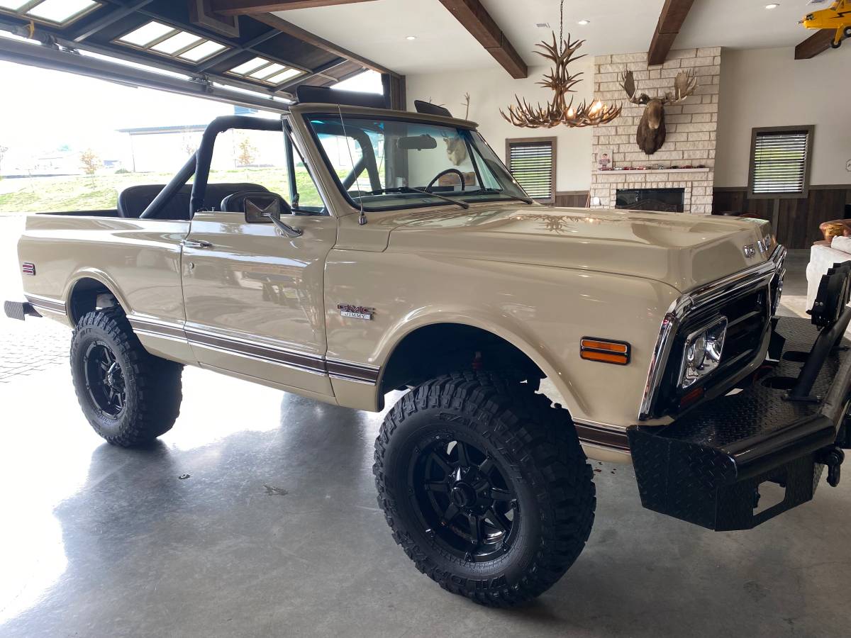 Gmc-Jimmy-1972-custom