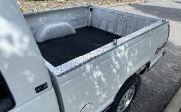 Gmc-Sierra-1500-1995-white-1