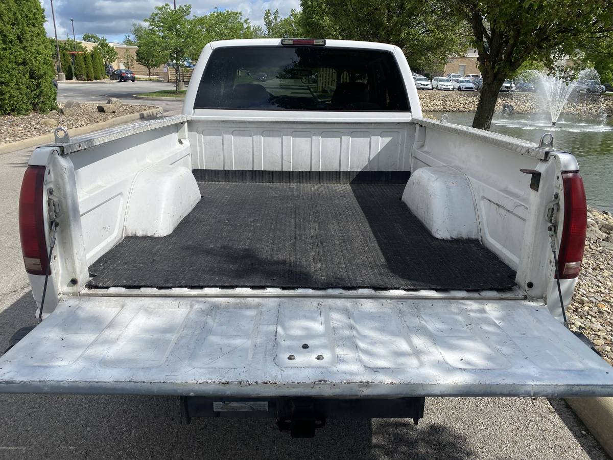 Gmc-Sierra-1500-1995-white-6