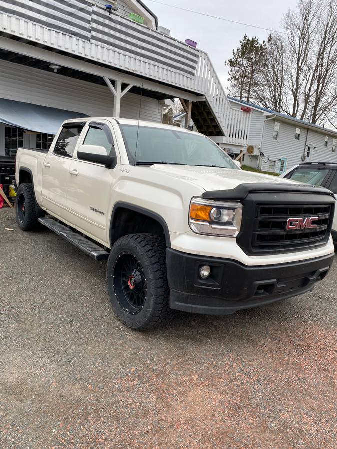 Gmc-Sierra-1500-sle-2014-white-1