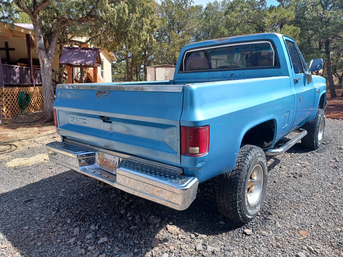 Gmc-Sierra-1986-blue-1