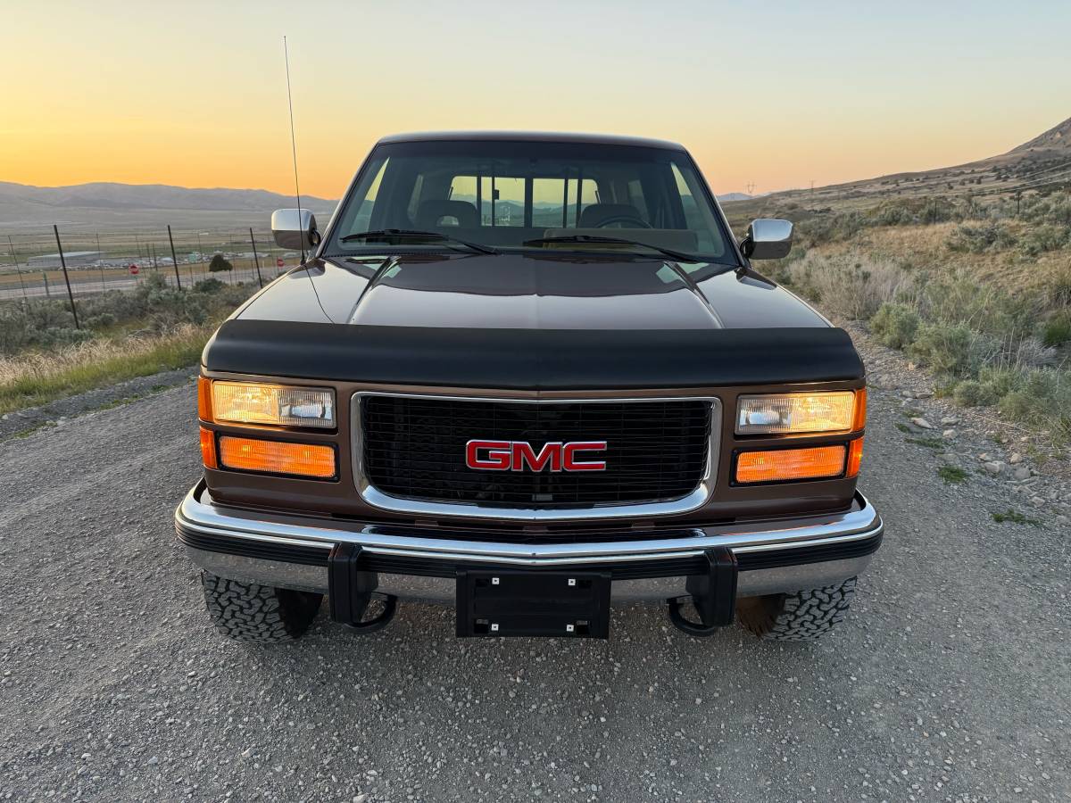 Gmc-Sierra-2500-1994-brown-11
