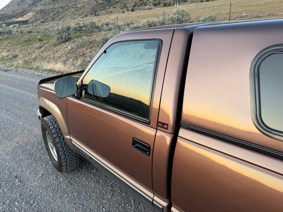 Gmc-Sierra-2500-1994-brown-12