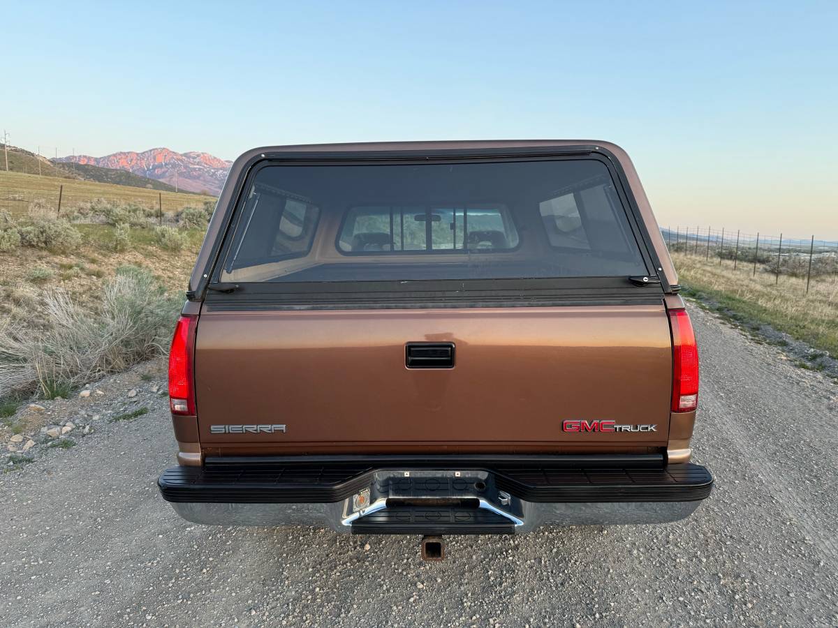 Gmc-Sierra-2500-1994-brown-13