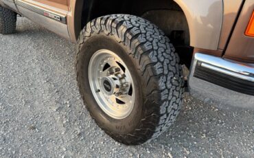 Gmc-Sierra-2500-1994-brown-14