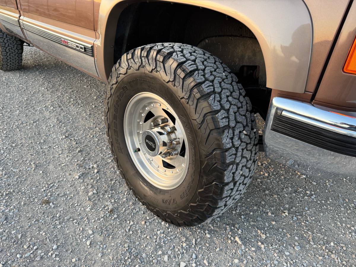 Gmc-Sierra-2500-1994-brown-14