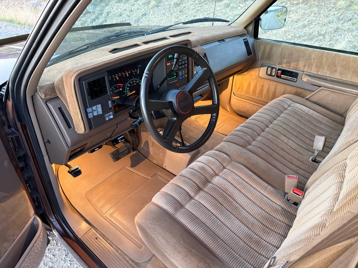 Gmc-Sierra-2500-1994-brown-17