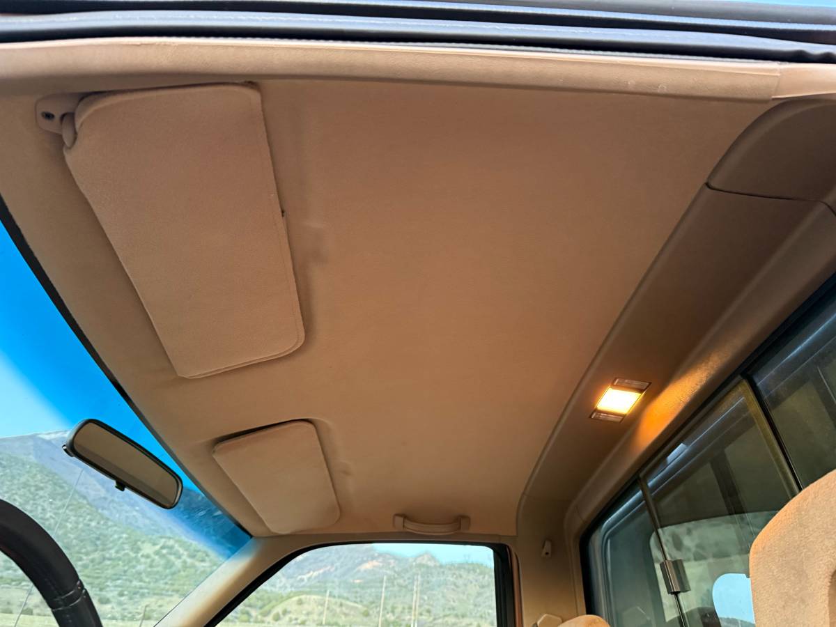 Gmc-Sierra-2500-1994-brown-23