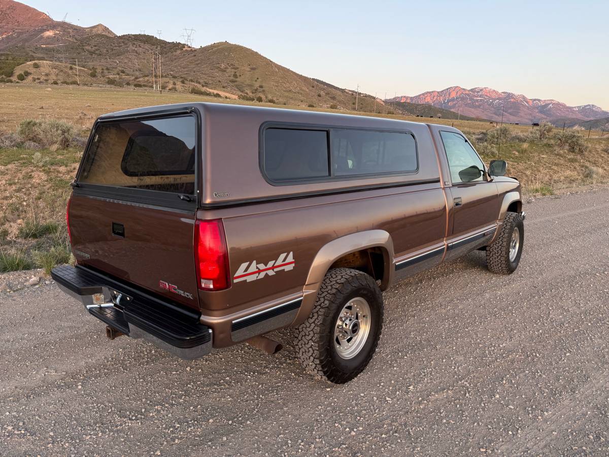 Gmc-Sierra-2500-1994-brown-3