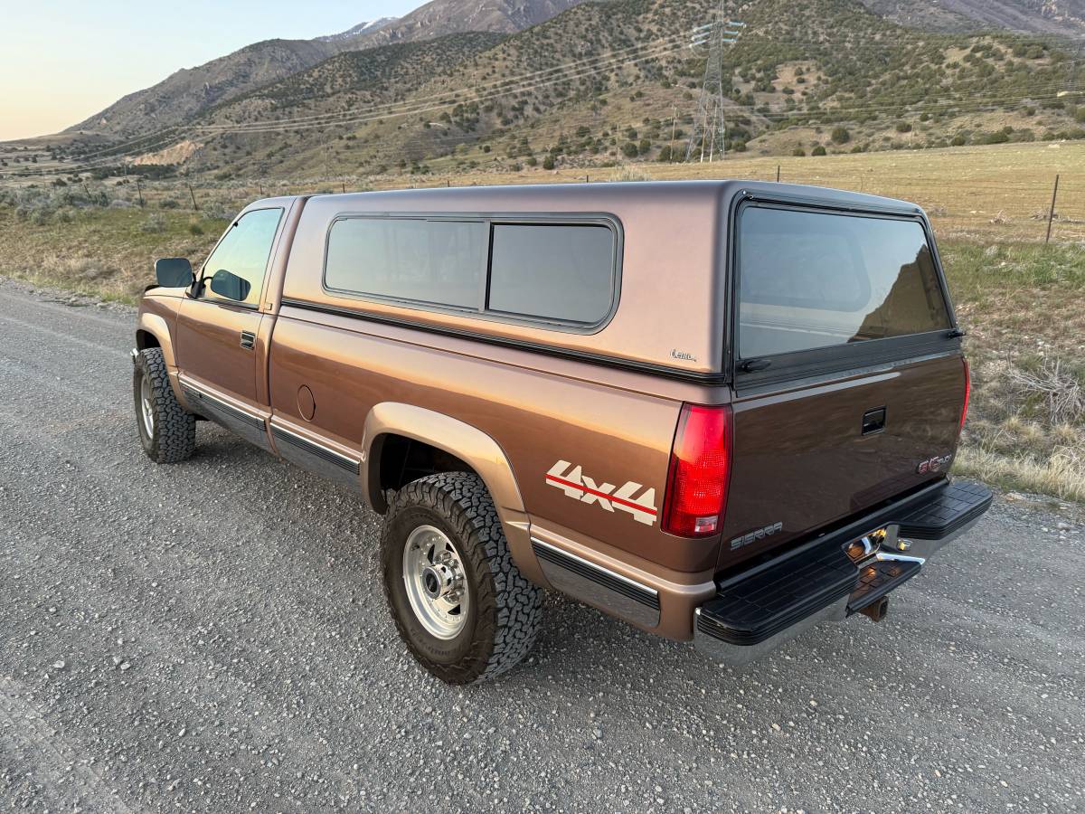 Gmc-Sierra-2500-1994-brown-5