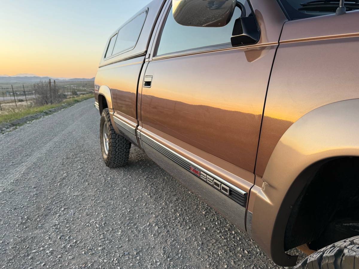 Gmc-Sierra-2500-1994-brown-6