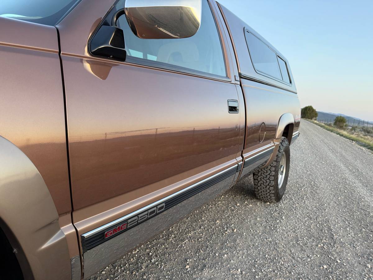 Gmc-Sierra-2500-1994-brown-8