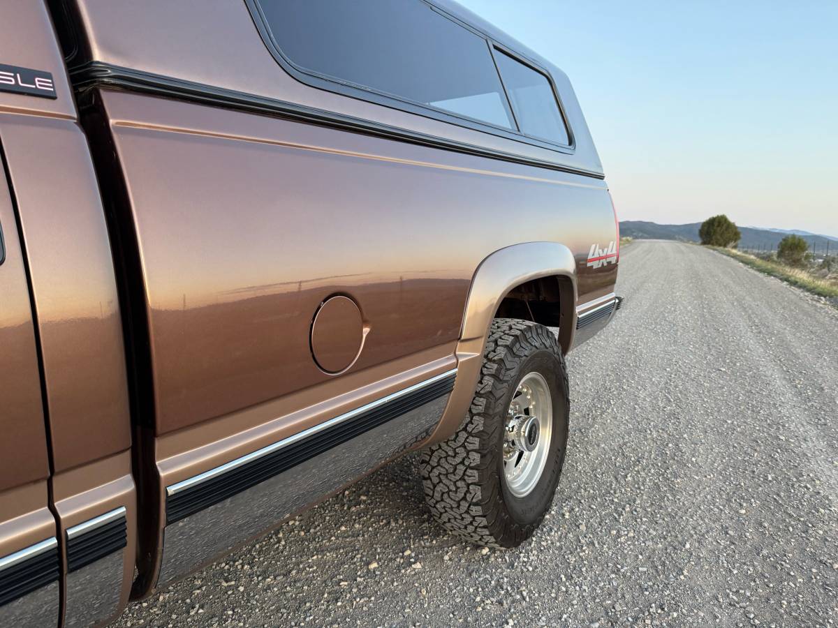 Gmc-Sierra-2500-1994-brown-9
