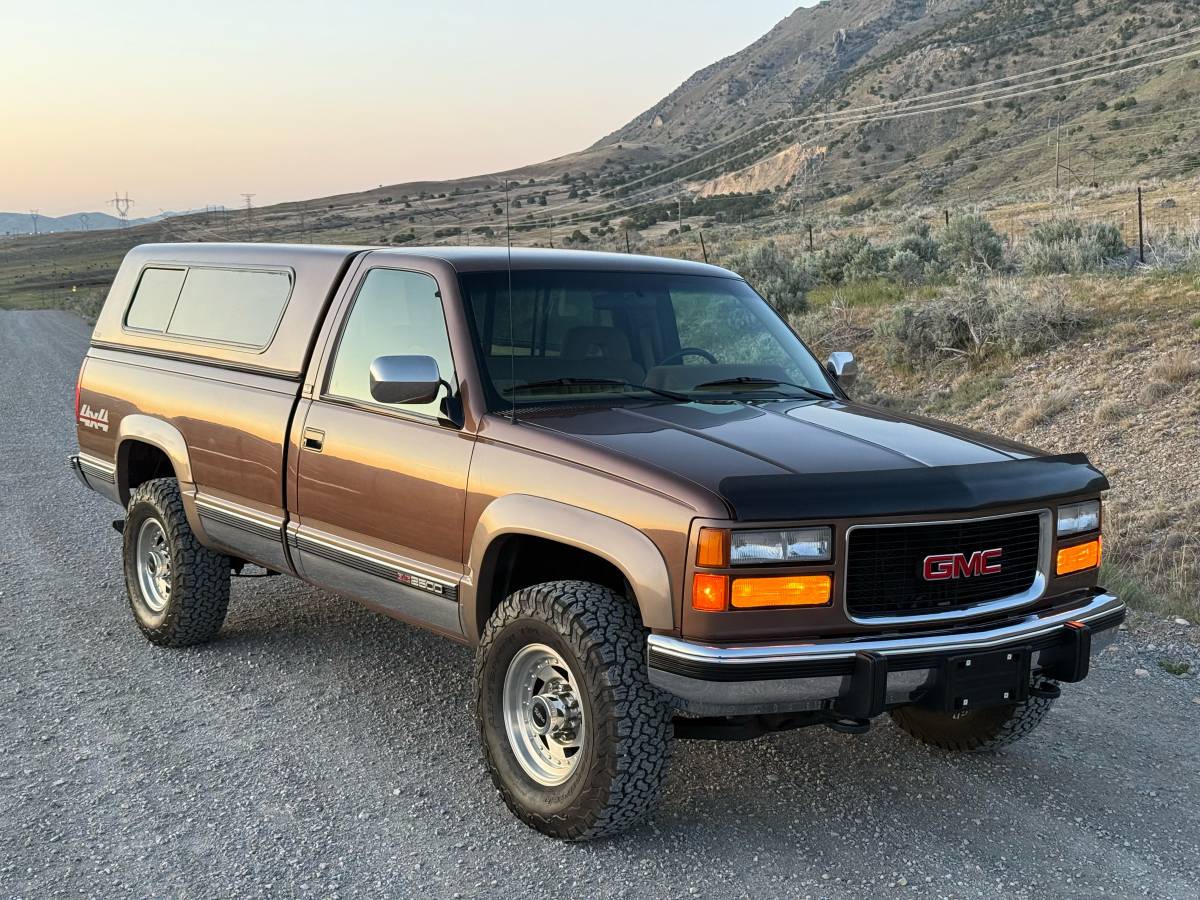 Gmc-Sierra-2500-1994-brown