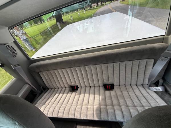 Gmc-Sierra-2500hd-1992-white-13