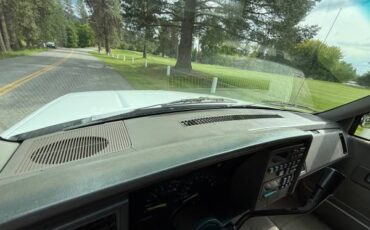 Gmc-Sierra-2500hd-1992-white-14