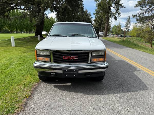 Gmc-Sierra-2500hd-1992-white-6