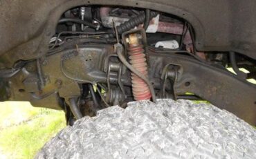 Gmc-Sierra-34-ton-nominal-1995-red-13