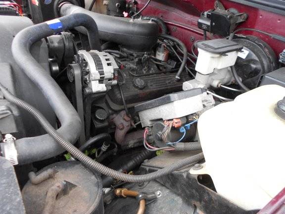 Gmc-Sierra-34-ton-nominal-1995-red-18