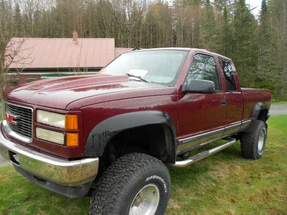 Gmc-Sierra-34-ton-nominal-1995-red-2