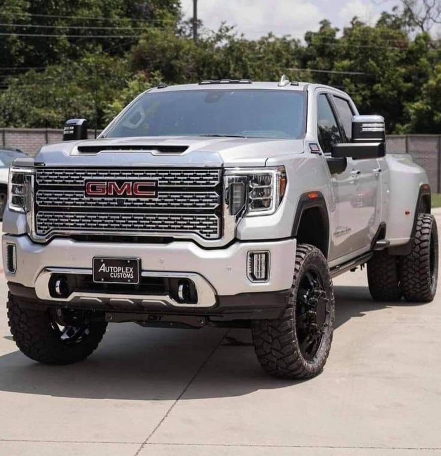 Gmc-Sierra-hd-3500-denali-ultimate-diesel-2024-black-3