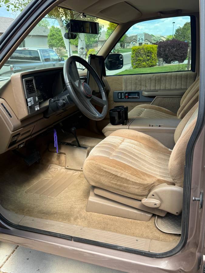 Gmc-Sierra-k1500-1994-brown-8