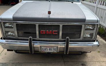 Gmc-Sierra.-classic-pickuptruck-1985-silver-11