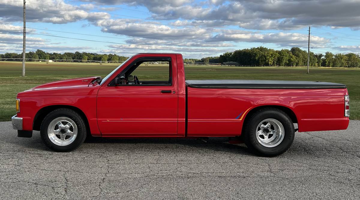 Gmc-Sonoma-1982-13