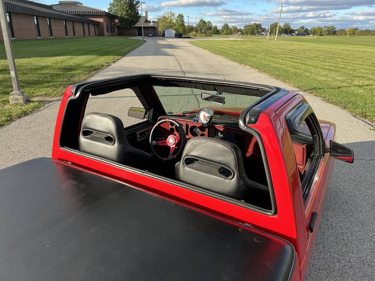 Gmc-Sonoma-1982-3