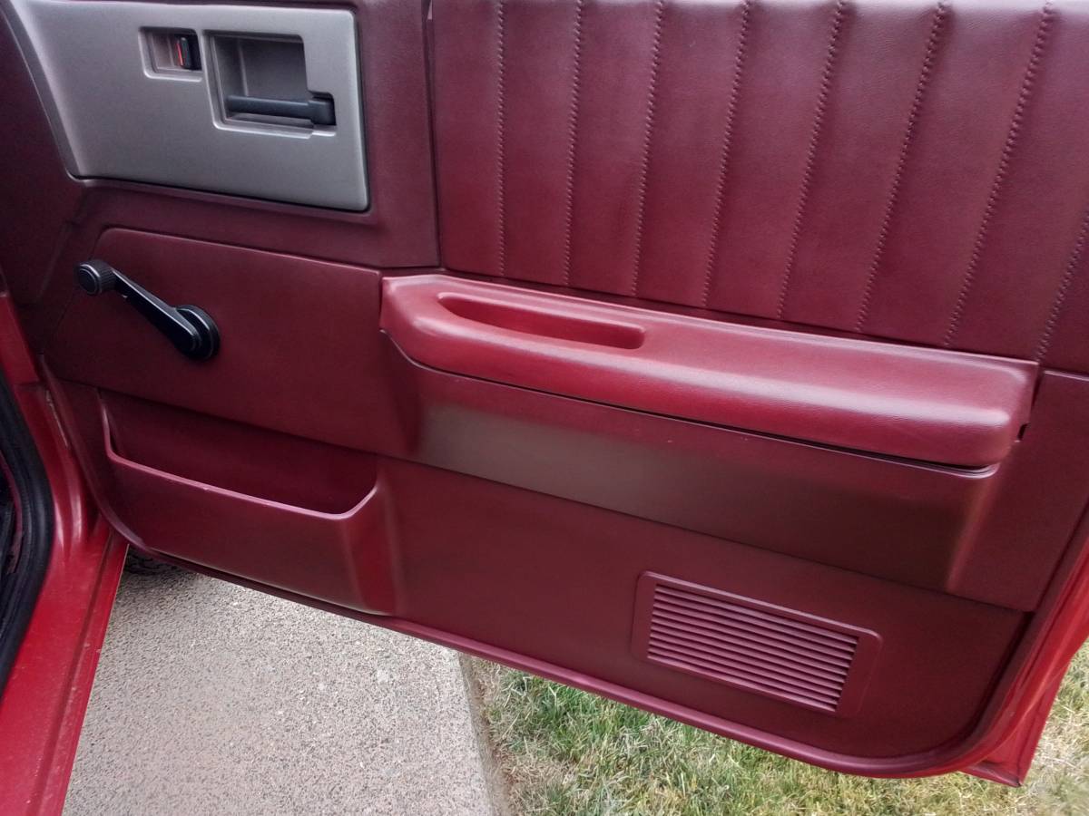 Gmc-Sonoma-1991-8