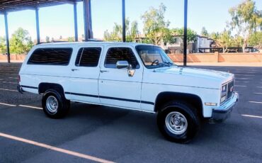 Gmc-Suburban-1500-4x4-1989-white-1